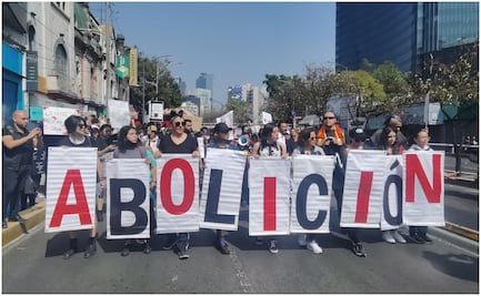 Organizaciones contra el maltrato animal realizan Manifestación Antitaurina en la Glorieta de los Insurgentes