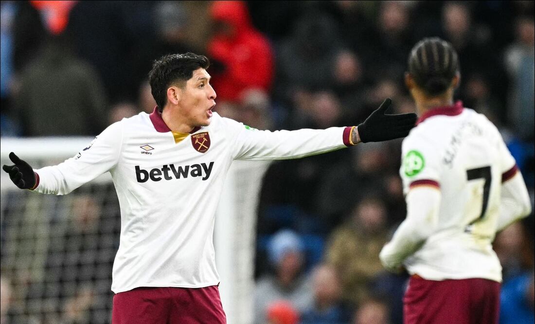 Edson Álvarez se equivocó terriblemente y es tundido en Inglaterra: “Fichaje realmente malo” / FOTO: AFP