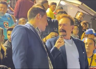 TUDN innova con transmisión desde la tribuna ¿A Ricardo La Volpe no le gustó?