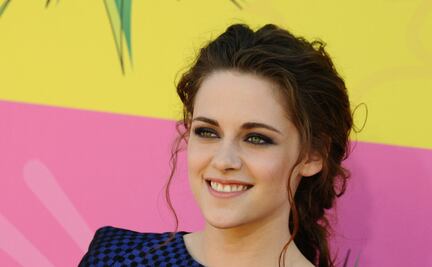 Revelan nueva foto de Kristen Stewart como la princesa Diana