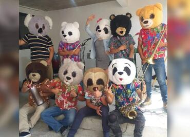 Los CumbiOsos, el grupo musical veracruzano integrado por “osos”