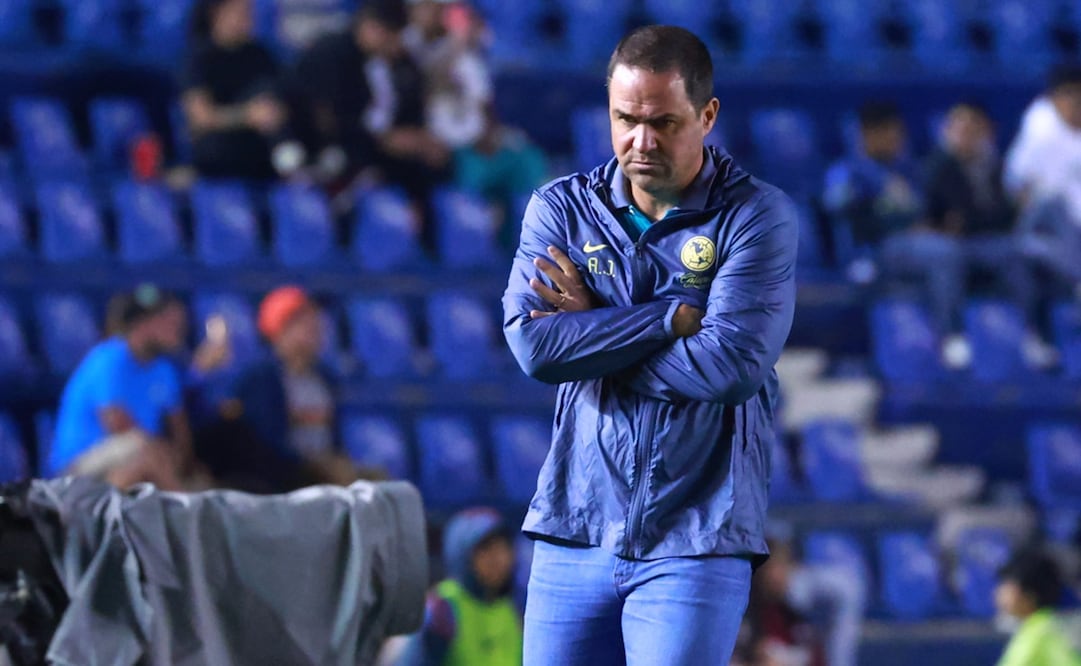 André Jardine en el Estadio Ciudad de los Deportes, durante el Apertura 2024 - Foto: Imago7