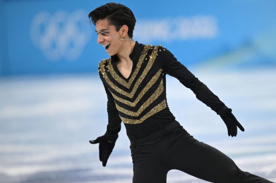Comparan a Donovan Carrillo con “Juanga” por traje que usó en Beijing 2022