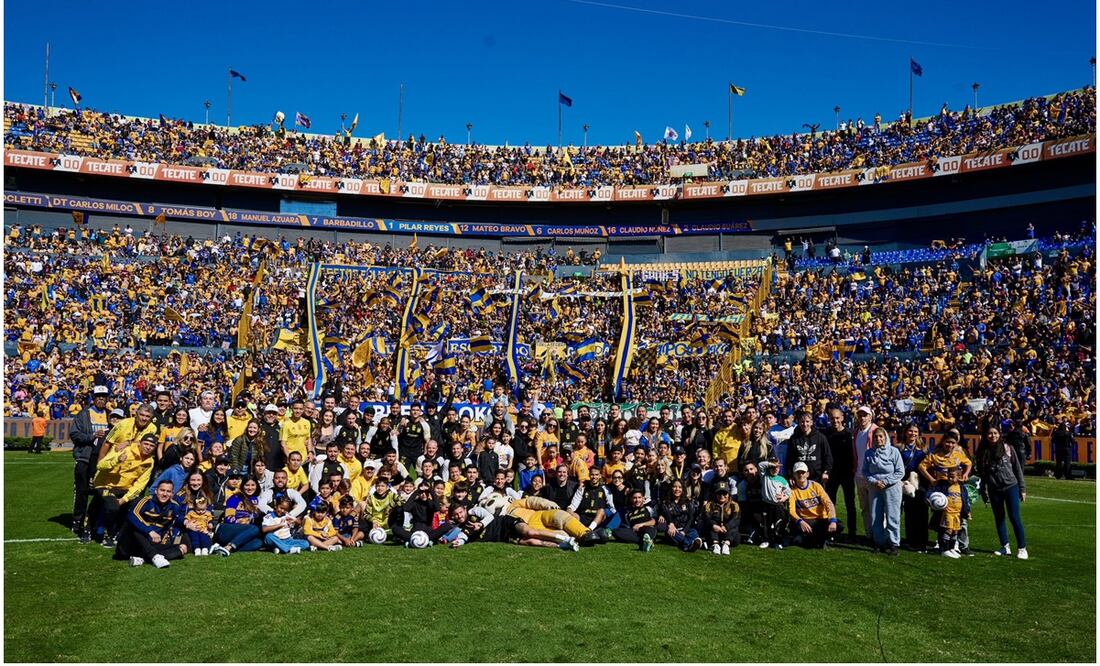 Entrenamiento público de Tigres en el Volcán - TW: Tigres