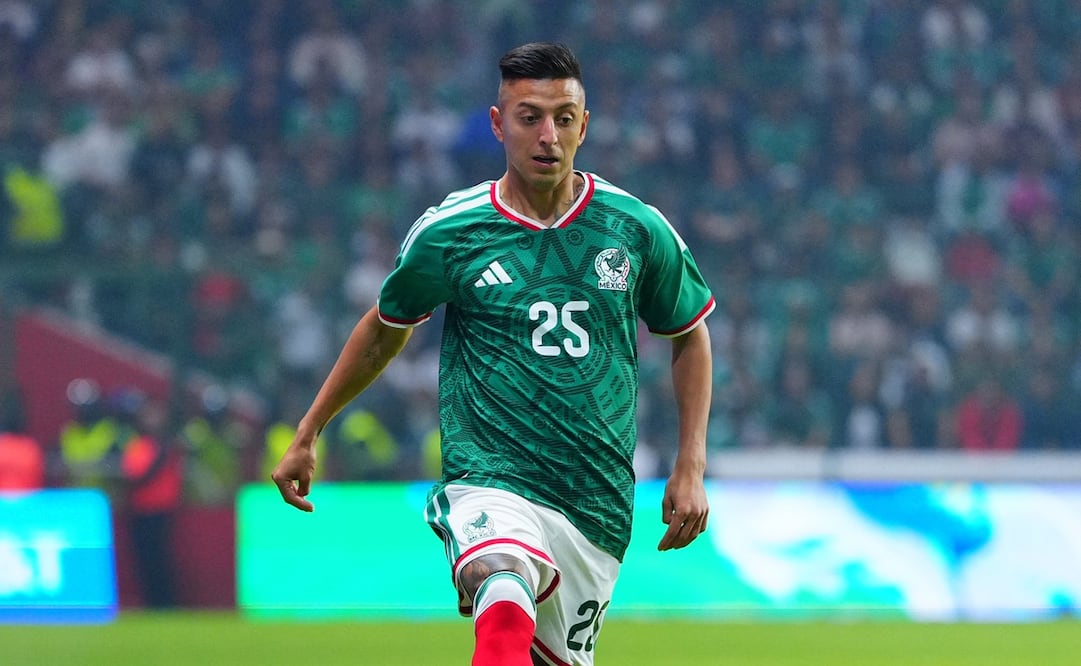 Roberto "El Piojo" Alvarado, durante el último partido de preparación de la Selección Mexicana para el Mundial de 2026 - Foto: Imago7