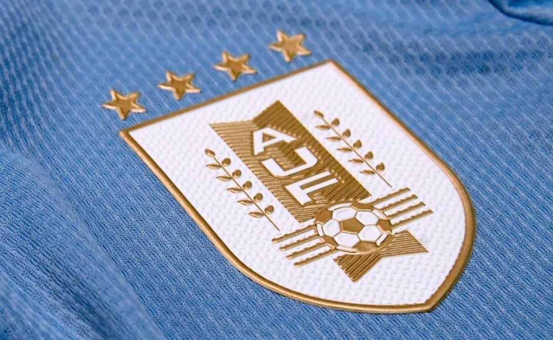 Uruguay tiene cuatro estrellas en su escudo, aunque sólo ha ganado dos Copas del Mundo. Foto: Especial