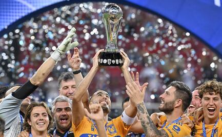 Pizarro quiere levantar el Bicampeonato de Tigres a costa de Chivas y América