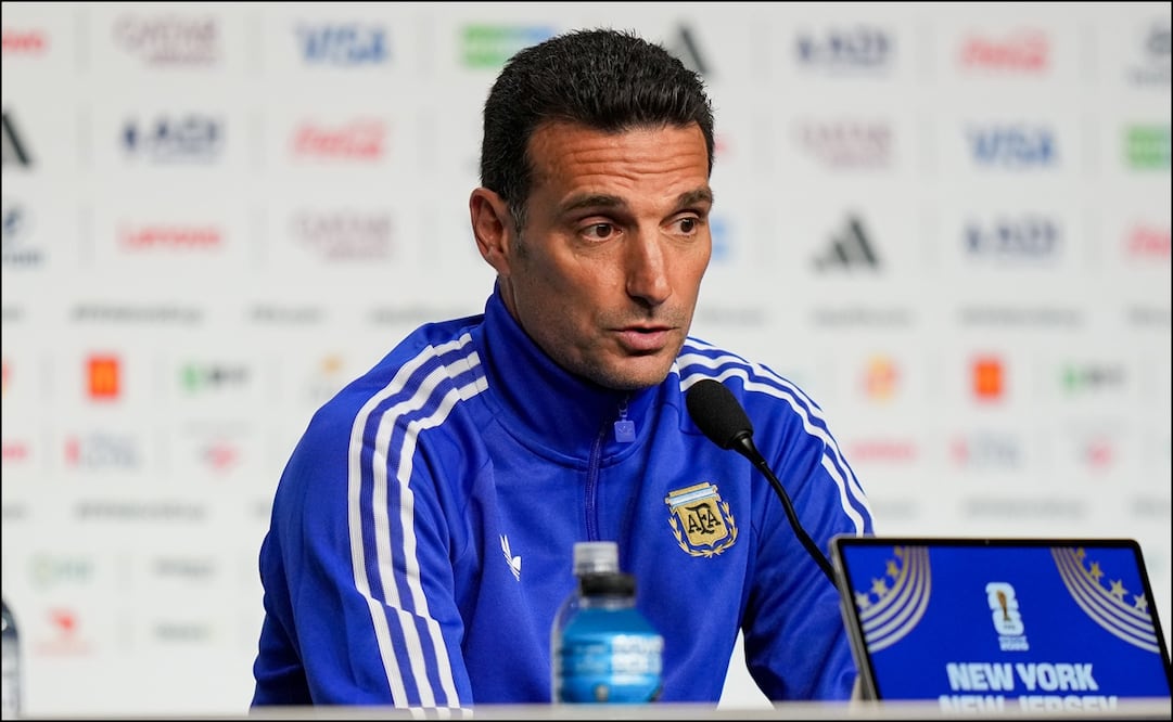 Lionel Scaloni habla en conferencia de prensa previo a la Final entre España y Argentina de la Copa del Mundo 2026. FOTO: AP