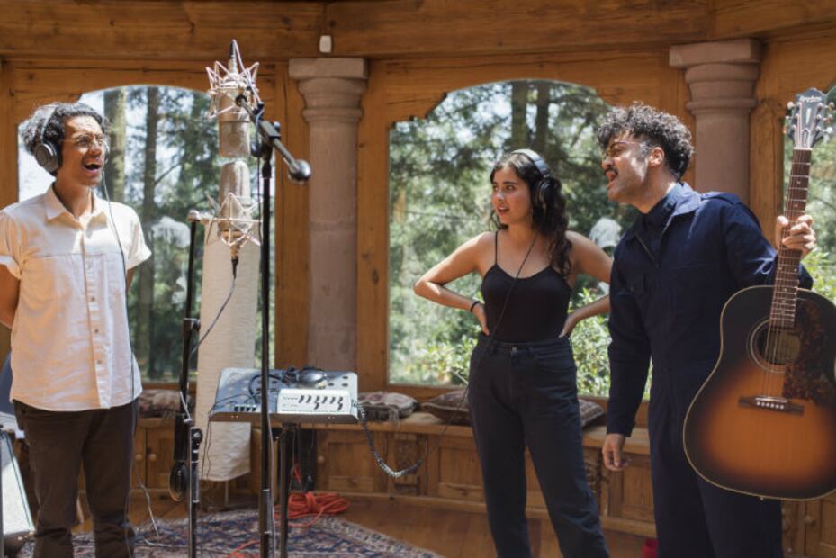 Alex Ferreira nos regala “Un cariñito” musical
