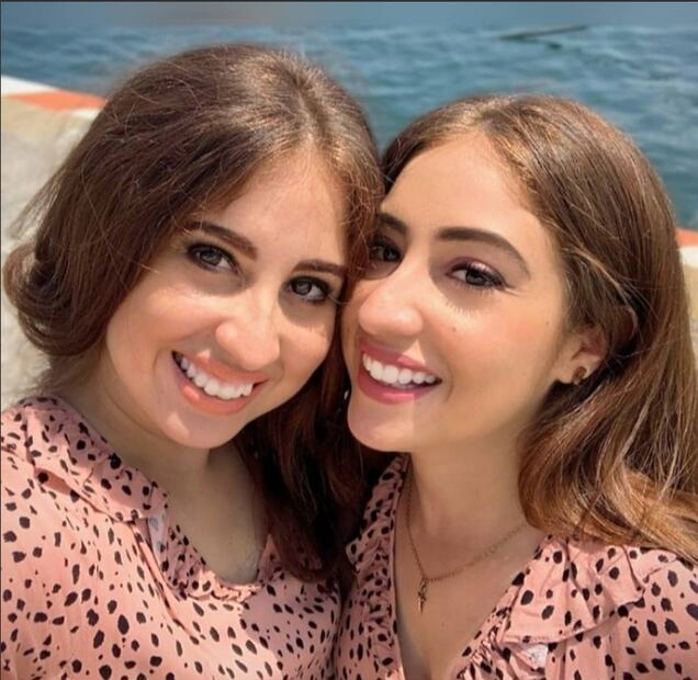 Ellas son las hermanas gemelas de Octavio Ocaña 