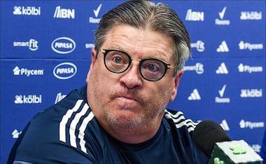 Miguel Herrera se une al equipo de transmisiones de Televisa FOTO: AFP