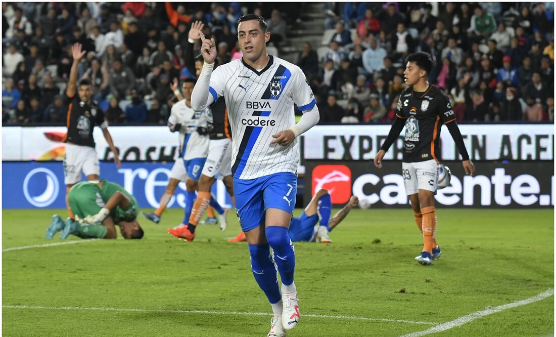 Rogelio Funes Mori festejando ante Pachuca / FOTO: Imago7