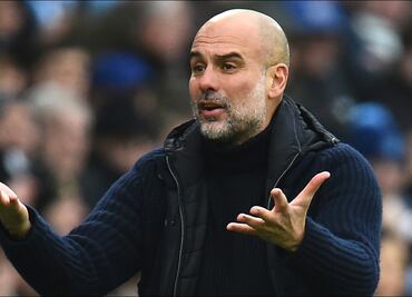 Pep Guardiola da 'jalón de oreja' a 'caza autógrafos', que ponen las firmas a la venta en internet