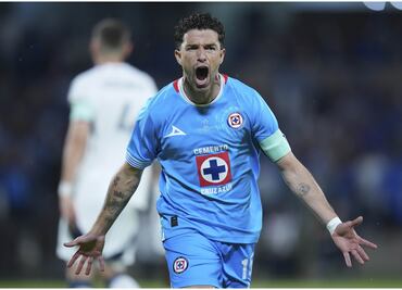 Cruz Azul humilla a Vancouver Whitecaps y se consagra campeón de la Concacaf Champions Cup