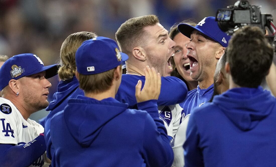 Dodgers de Los Ángeles en festejo durante el Juego 1 de la Serie Mundial - Foto: AP