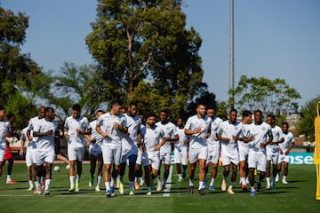 Entrenador de Surinam asegura estar en desventaja ante Bolivia, rumbo al Repechaje Mundialista