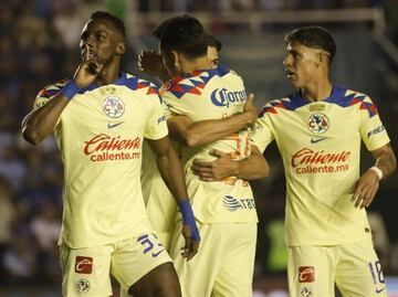 Cruz Azul desaprovechó la localía y Julián Quiñones sacó un empate que da confianza al América