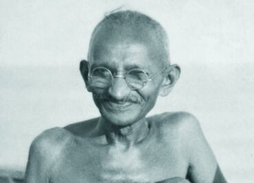 10 extrañas intimidades sexuales de Mahatma Gandhi