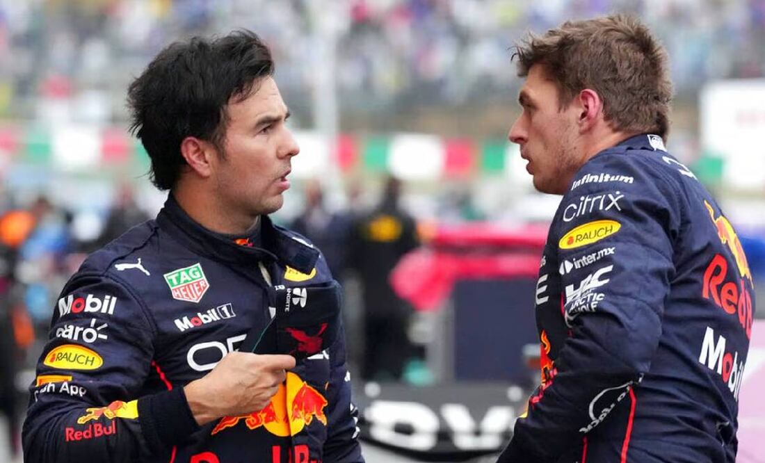 Checo Pérez no quiere que Max Verstappen se vaya de Red Bull al final de la temporada de F1. Foto: Especial