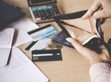 ¿Cómo puedo pagarle al SAT si no tengo dinero?