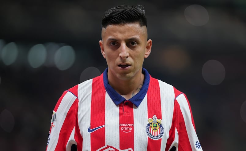Piojo Alvarado es baja contra Querétaro; Chivas tendrá una ausencia clave