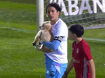 Guillermo Ochoa deja en ceros el arco del AVS contra Farense