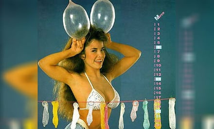 10 pósters de famosas en bikini que deben estar en el taller de todo mecánico