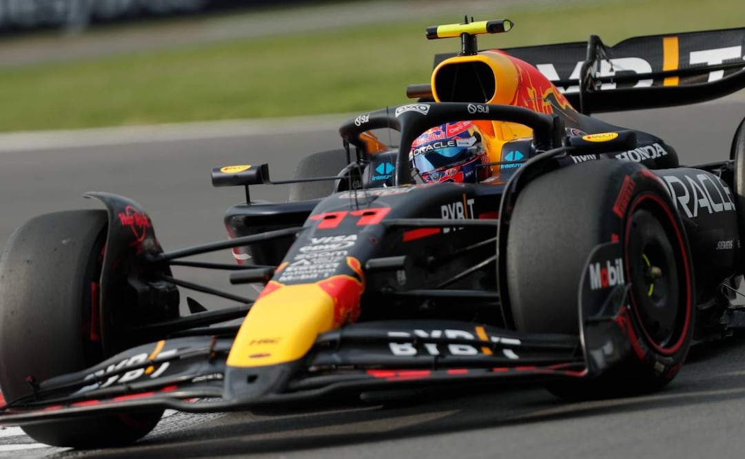 Checo tiene posibilidades de escalar peldaños en el GP de México. Foto: EFE