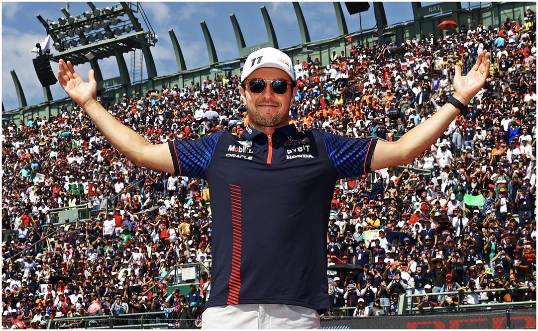 Checo Pérez previo a la carrera del GP de México en el Hmnos Rodríguez / FOTO: Twitter @redbullracing