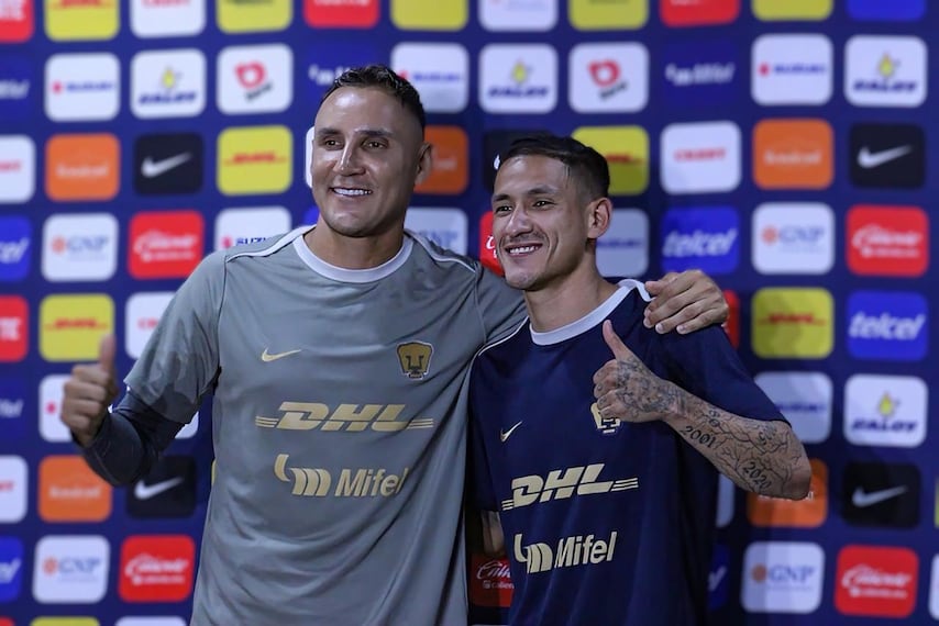 Keylor Navas y Uriel Antuna en conferencia de prensa con Pumas - Foto: Maritza Villagómez/EL GRÁFICO