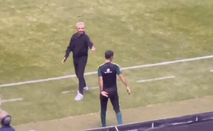Javier Aguirre regaña a Rafa Márquez en pleno partido de México vs Ghana