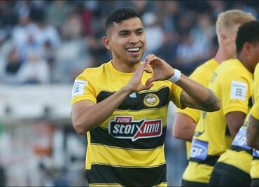 AEK Atenas 'bloquea' posible salida de Orbelín Pineda a Chivas con millonaria cláusula de rescisión