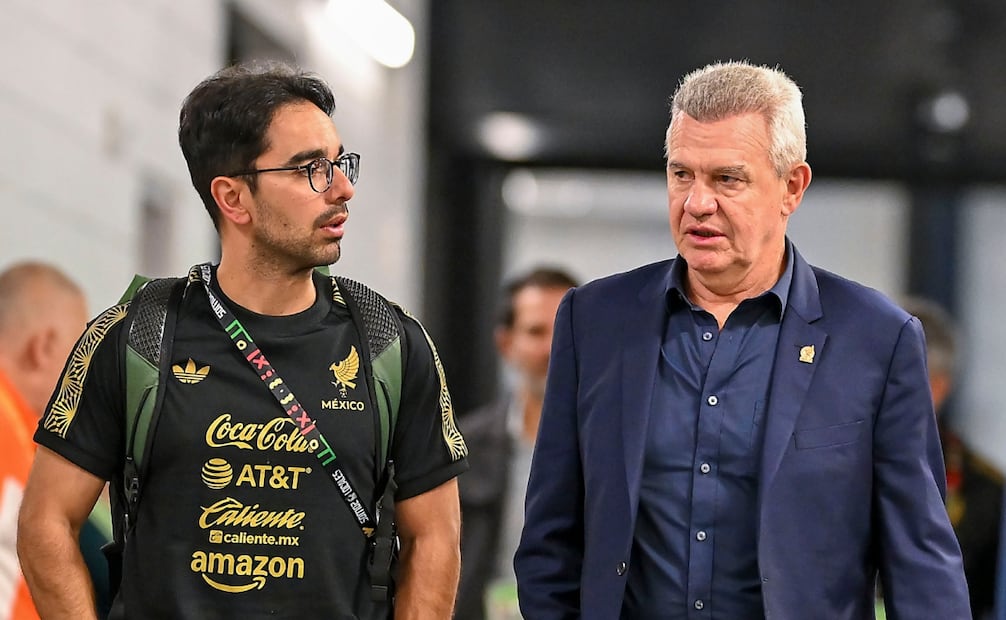 Pol Lorente junto con Javier Aguirre en selección mexicana / Foto: Imago7