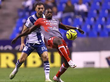 Diber Cambindo lanzó una pedrada a Cruz Azul: 'En Necaxa sí me están valorando'