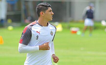 Chivas y Alan Pulido finalmente llegaron a un acuerdo: el delantero mexicano regresa a Guadalajara