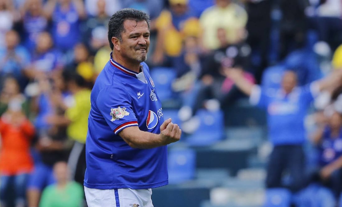 Carlos Hermosillo reventó a los aficionados del América. Foto: Imago7