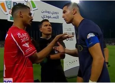 'Mexican power' dirigiendo a Cristiano Ronaldo... así luce Fernando Guerrero en Arabia