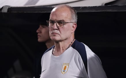 Marcelo Bielsa continuará al frente de Uruguay; AUF lo respalda, rumbo al Mundial de 2026