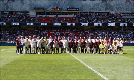 ¡Clásico eterno! Real Madrid vence al Barcelona en penales en el Partido de Leyendas