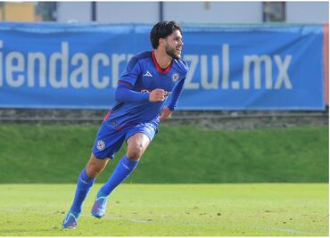 Cruz Azul vence a Pachuca en la Sub23 con golazo de sobrino de Eugenio Derbez