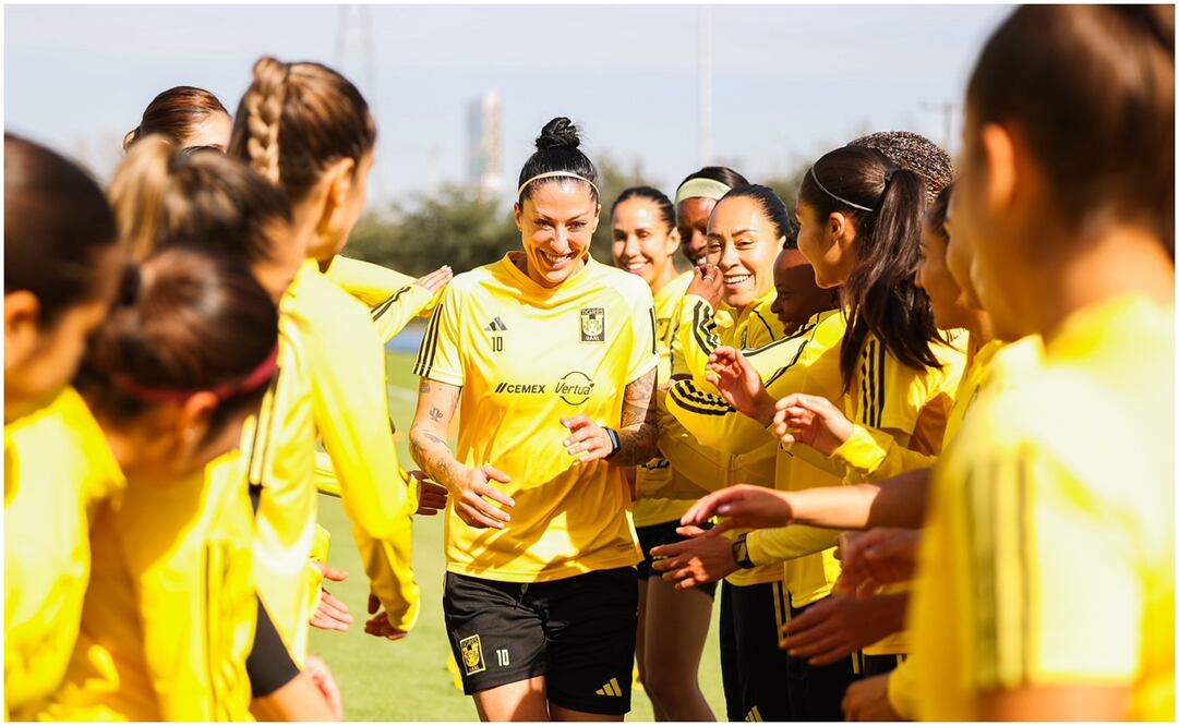 Jenni Hermoso en su primer entrenamiento con Tigres Femenil / FOTO: Twitter @TigresFemenil