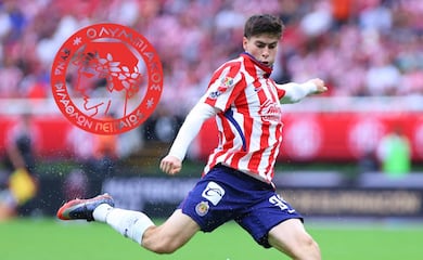La 'Hormiga' González podría salir de Chivas para jugar en el Olympiacos de Grecia 