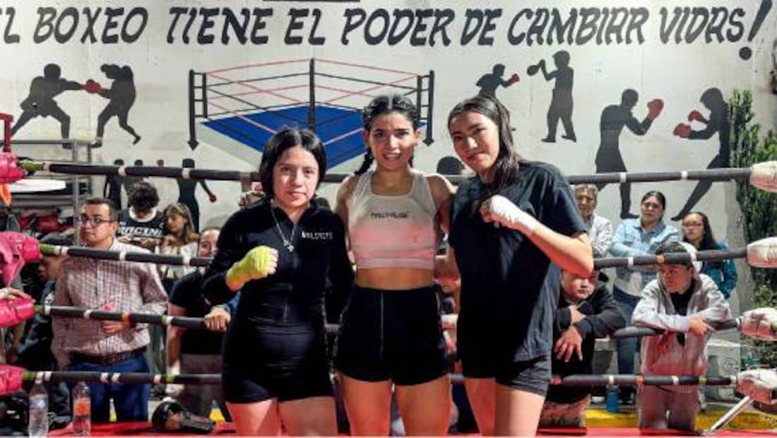 Alana Flores tuvo una sesión de sparring bastante dura previo a la 'Velada del Año 5'. Foto: Especial