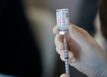 13 países que van a poner una tercera dosis de vacuna anticovid