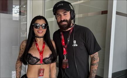 Marc Crosas presume fotografía con Karely Ruiz durante el Mundial de la Kings League