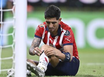 ¿Tiene problemas legales? Revelan el motivo por el cual Pocho Guzmán ya es banca en Chivas