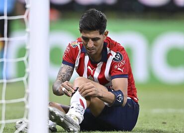 ¿Tiene problemas legales? Revelan el motivo por el cual Pocho Guzmán ya es banca en Chivas