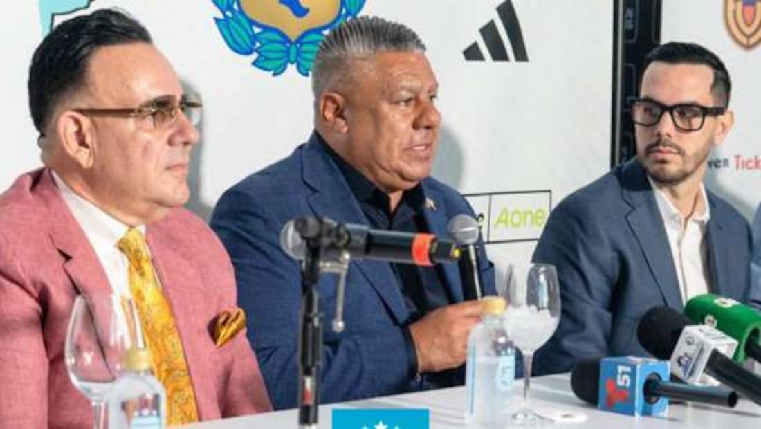 Chiqui Tapia, presidente de la AFA, confirmó el partido contra México antes del Mundial 2026. Foto: @afa