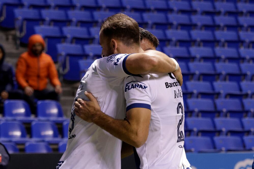 Puebla FC y los cañoneros de Mazatlán FC - Foto:Imago7