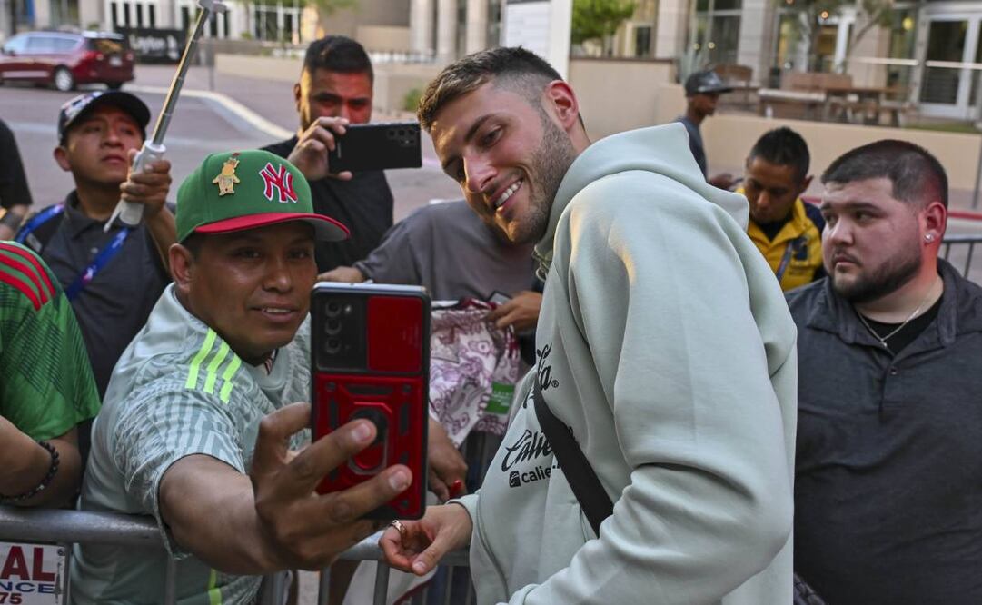 Feyenoord está en espera de que uno de los equipos interesados mande una oferta formal. Foto: Imago7.